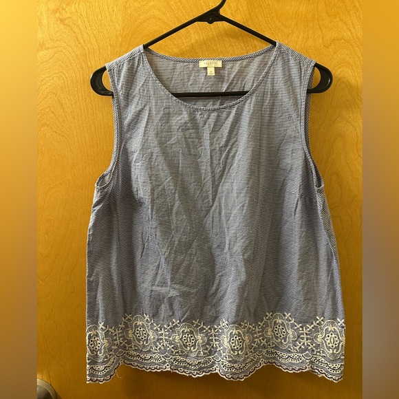 Talbots Navy Tank Top with White Lace Hem - Picture 1 of 3